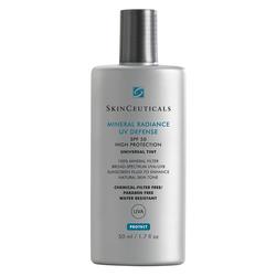 Graue Flasche mit Sonnenschutzmittel SPF 50 von SkinCeuticals.